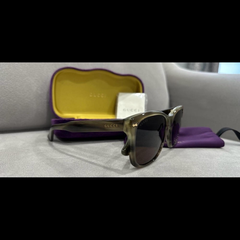 Gucci Sunglasses (Marble Gray)